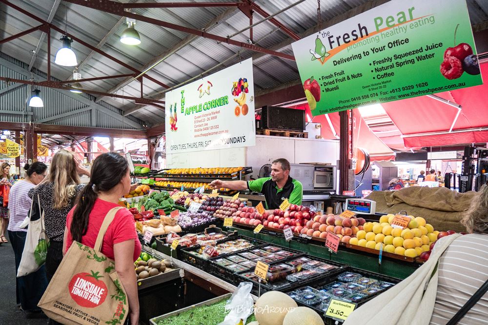 Queen Victoria Market 維多利亞女王市場水果攤。